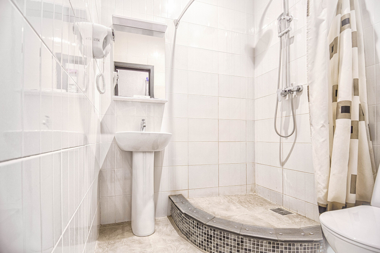 Bathroom, Hotel Nova, Samara