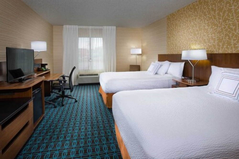 Bedroom 3, Fairfield Inn & Suites by Marriott Marshall, Harrison