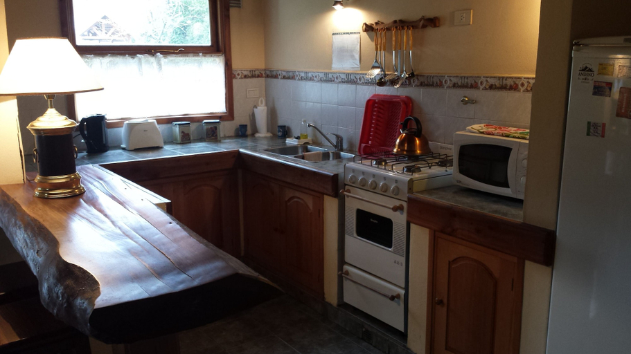 Others 4, La Colella, Lacar