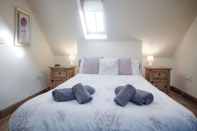Bedroom 2, Old School Cottage Ship Farm Rhossili, Swansea