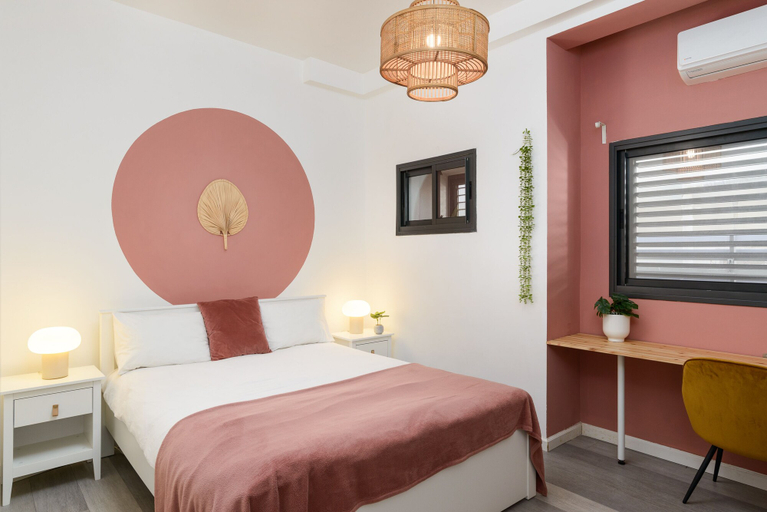 Bedroom 4, Modern & Design by FeelHome