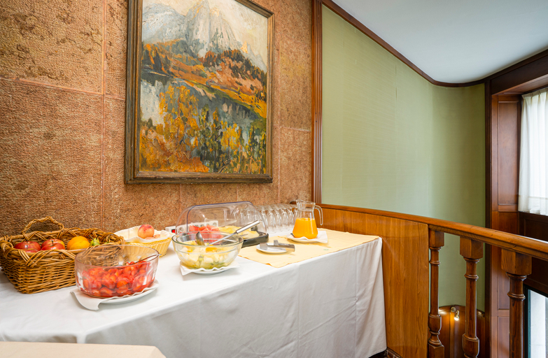 Food & Drinks 5, Hernan Cortes, Asturias