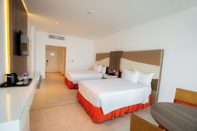 Bedroom 3, Hotel Colon Salinas, Salinas