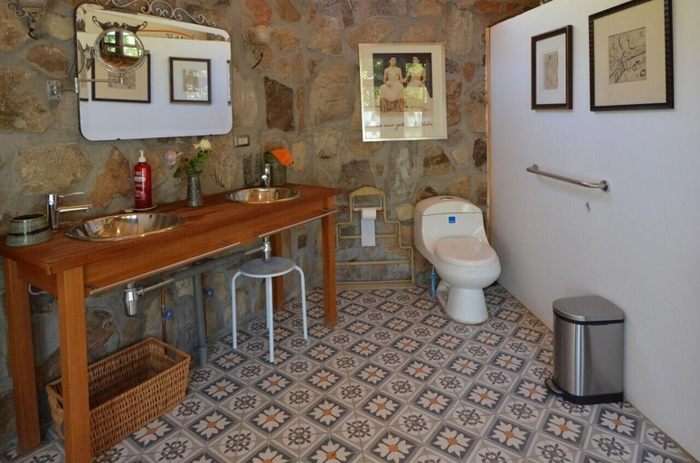 Bathroom, El Paraíso Lodge Alcohuaz, Elqui