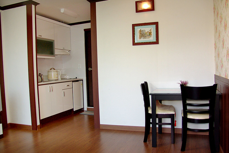 Others 5, First Pension, Taean