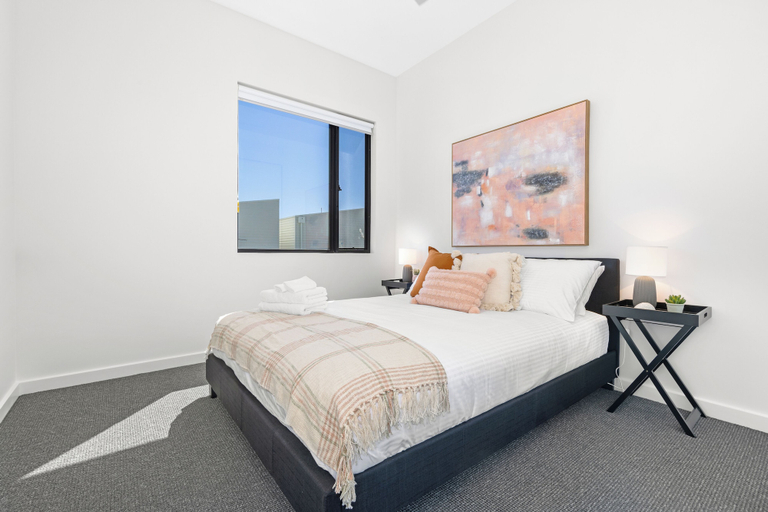 Bedroom 2, Urban Rest Port Adelaide Apartments, Adelaide