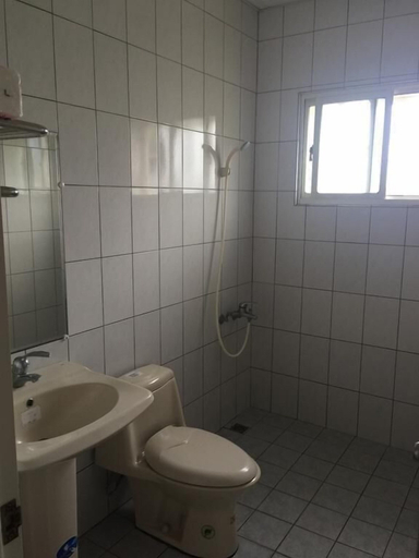 Bathroom, Golden Flower B&B, Hualien