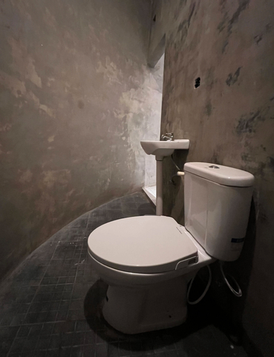 Bathroom 7