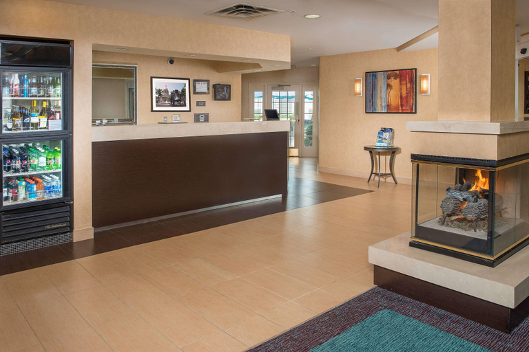 Public Area, Sonesta ES Suites Charleston, Kanawha