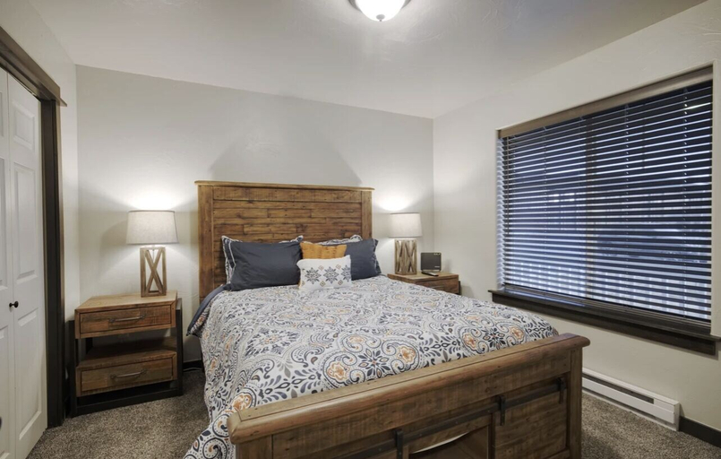 Bedroom 2, CK Stay Hotel, Silver Bow