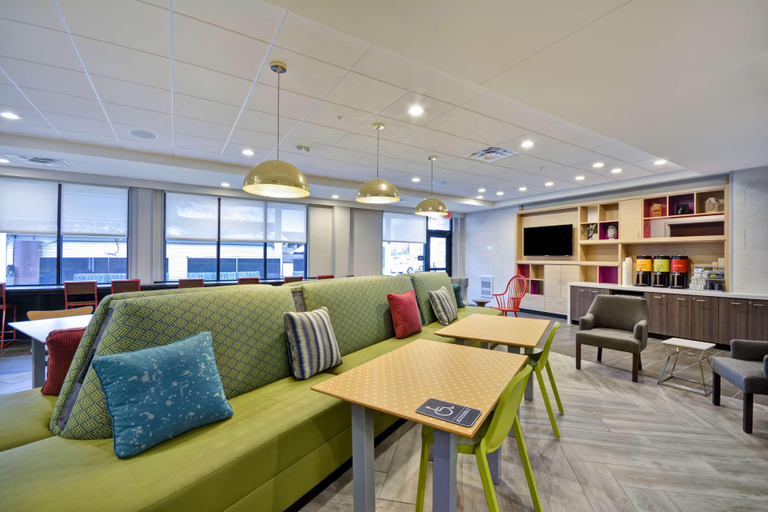 Food & Drinks 5, Home2 Suites by Hilton Columbus - East Broad Stree, Franklin