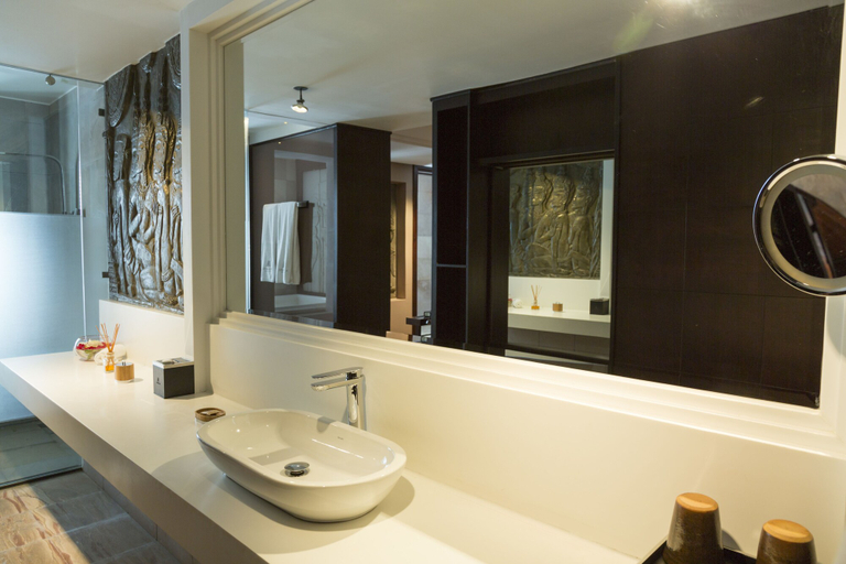Bathroom 4, Arunreas Hotel, Phnom Penh