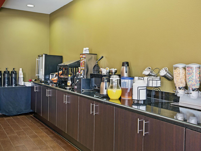 Food & Drinks 5, La Quinta Inn & Suites by Wyndham Boutte, Saint Charles