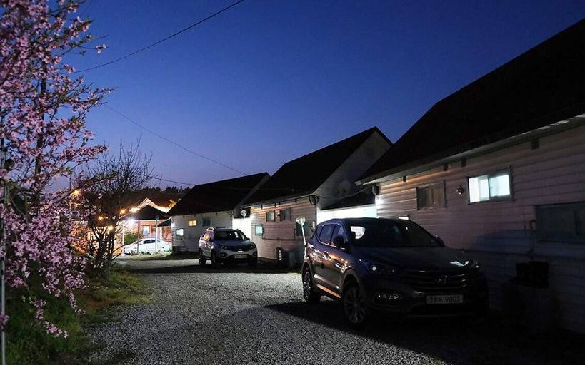 Others 5, Sujeong Pension, Taean