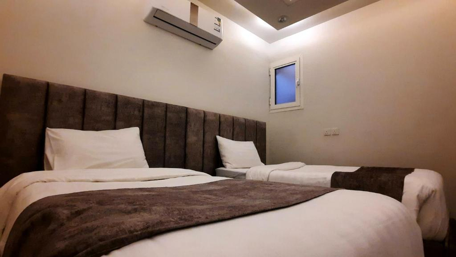 Bedroom 5, Golden Gewan Hotel