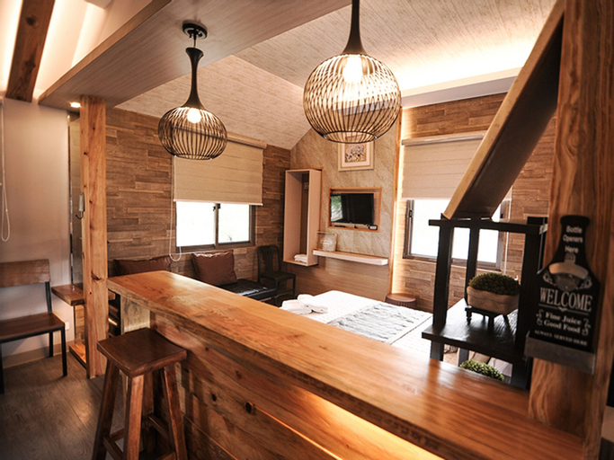 Dining Room 6