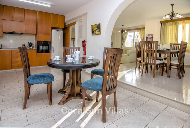 Others 3, Amazing Pool, Complete Privacy, Amenities and Beach nearby