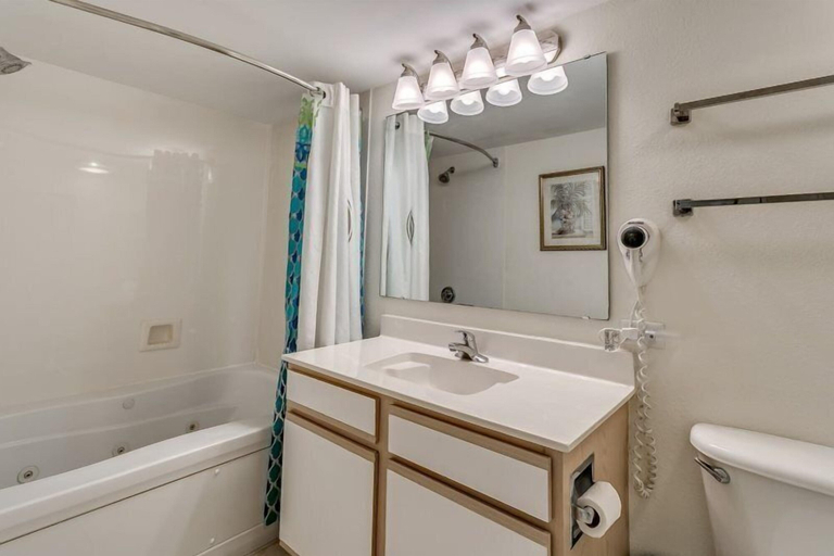 Bathroom, Baywatch Resort by Escape, Horry