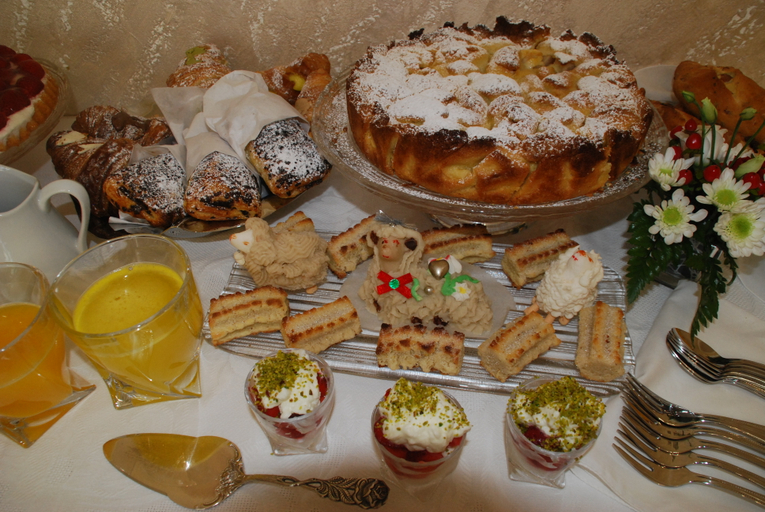 Food & Drinks 5, Daphnae House, Agrigento