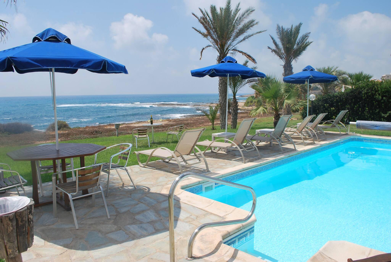Others 4, Sea Front Villa, Heated Private Pool, Amazing Location Paphos 323