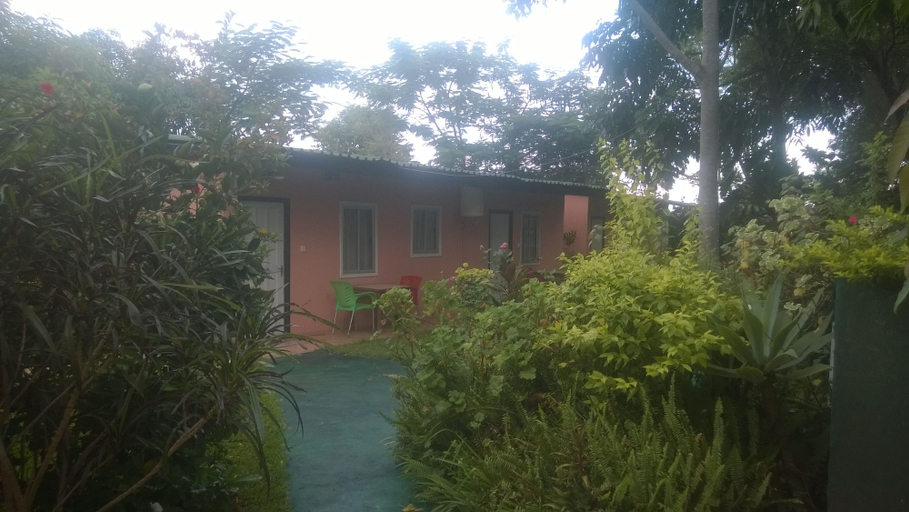 Exterior & Views 2, Gloria's Bed and Breakfast, Livingstone