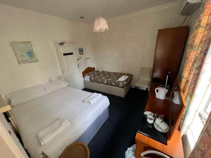 Bedroom 5, Bonair Hotel, Torbay