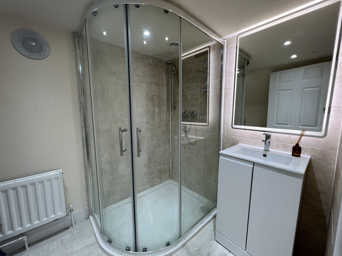 Bathroom 3, Tumbleweed Cottage, Nottinghamshire