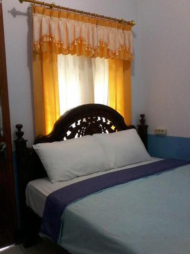 Bedroom 2, Larantuka Beach Apartments., East Flores