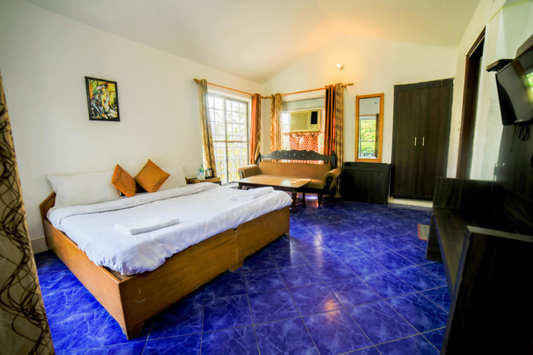 Bedroom 3, Swiss Cottage and Spa by Salvus, Garhwal