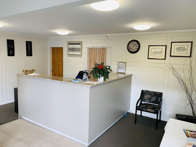 Public Area, Kingswood Manor Motel, Whangarei