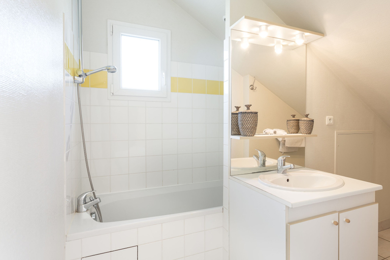 Bathroom, Résidence Les Iles, Morbihan
