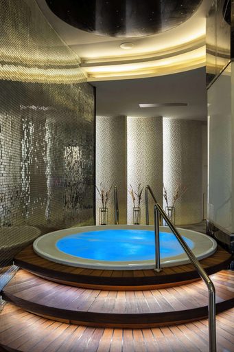 Sport & Beauty 2, Radisson Blu Hotel Istanbul Pera, Beyoğlu