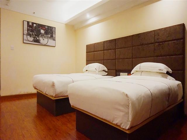Bedroom 3, Jingtu hotel zhanjiang dingsheng plaza store, Zhanjiang