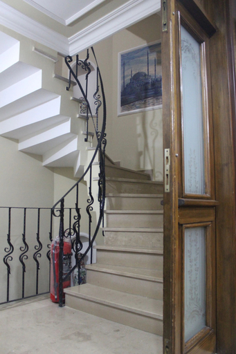 Public Area 3, Side Hotel, Fatih