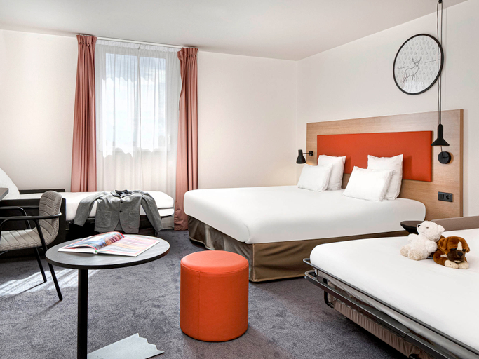 Bedroom 3, ibis Styles Montargis Arboria, Loiret