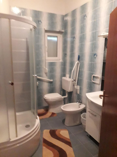 Bathroom 2, Holiday home to 17 Persons, Lopar/Supetarska Draga