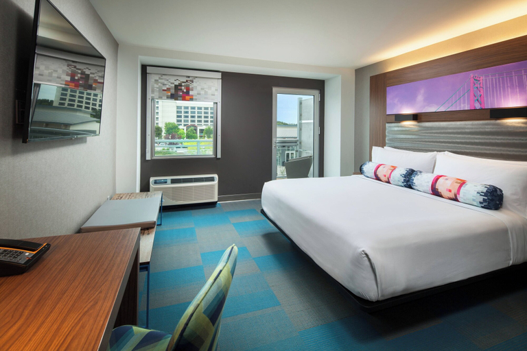 Bedroom 4, Aloft by Marriott San Francisco Airport, San Mateo
