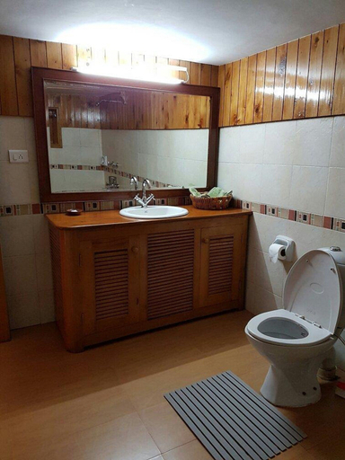 Bathroom 4, Banjara Retreat and Cottage Sojha, Kullu