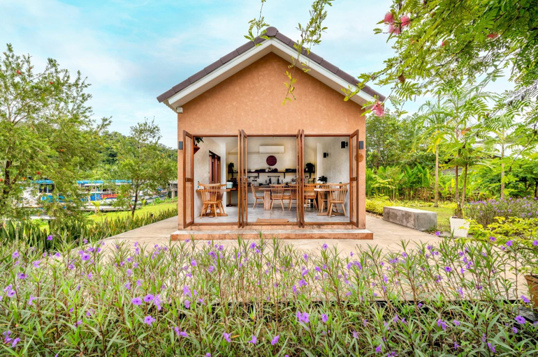 Others 4, The Little White Bird Traveler Hostel, K. Ko Kut