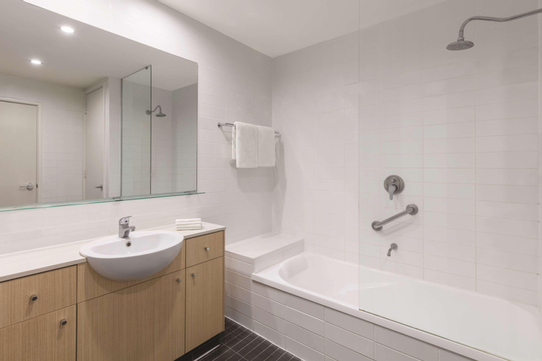 Bathroom 12