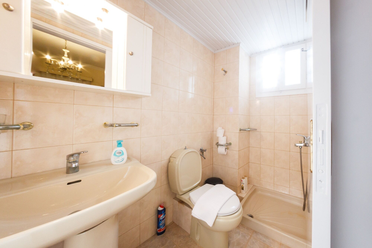 Bathroom, Liana Top, Ionian Islands