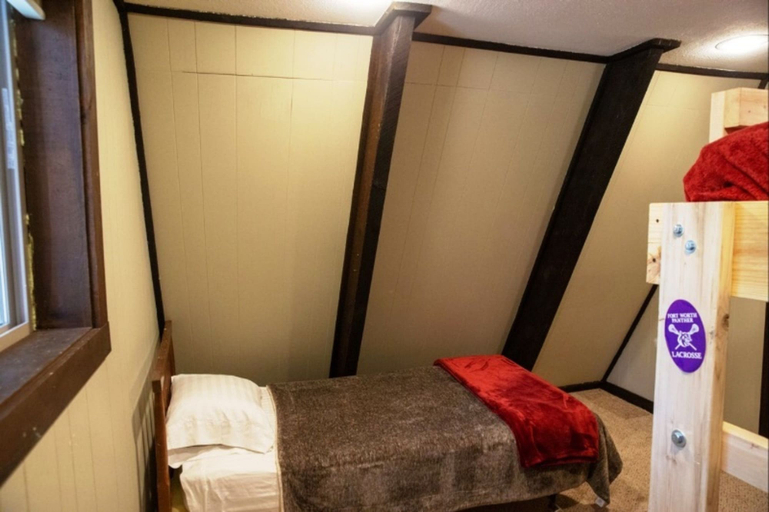 Bedroom 2, Mammoth Mountain Cabin, Colfax