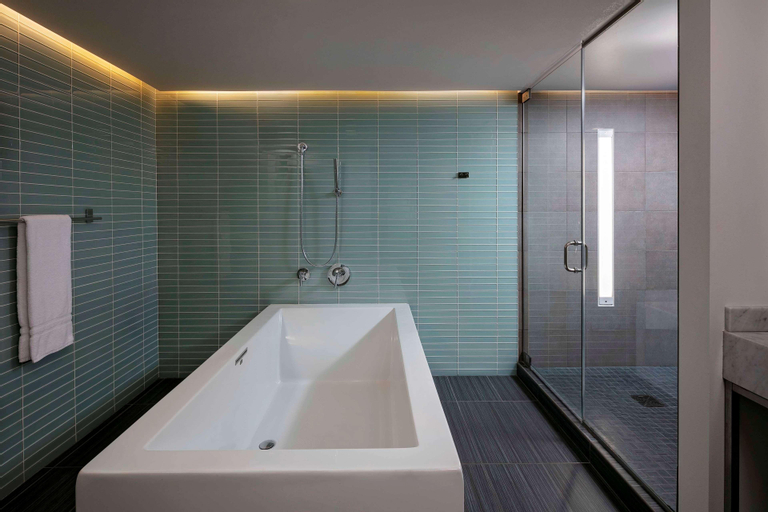 Bathroom 19
