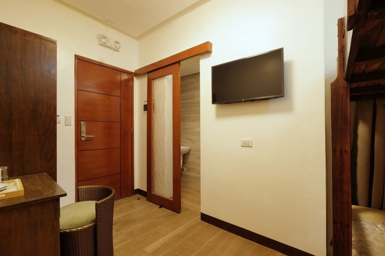 Others 5, Jai-cob's Suites, Coron