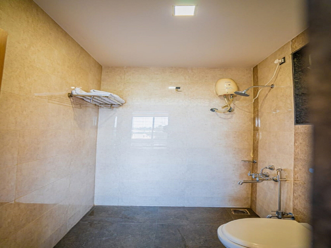 Bathroom 4, Hotel V Star, Ahmadnagar