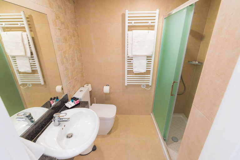 Bathroom 5, Chrielka Hotel Apartments