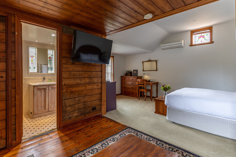 Bedroom 1, Bon Accord, Wellington - Sale