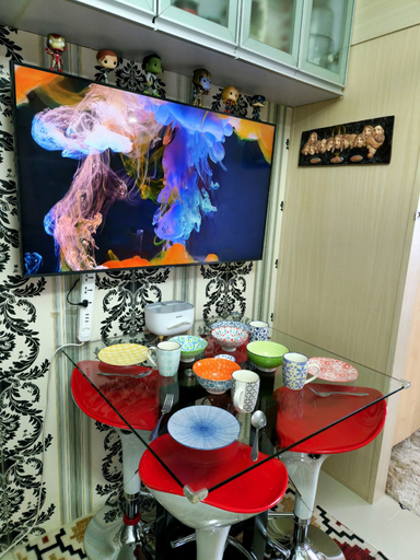 Food & Drinks 4, High-Tech Studio at Grass Residences -2 persons only, Quezon City, Quezon City