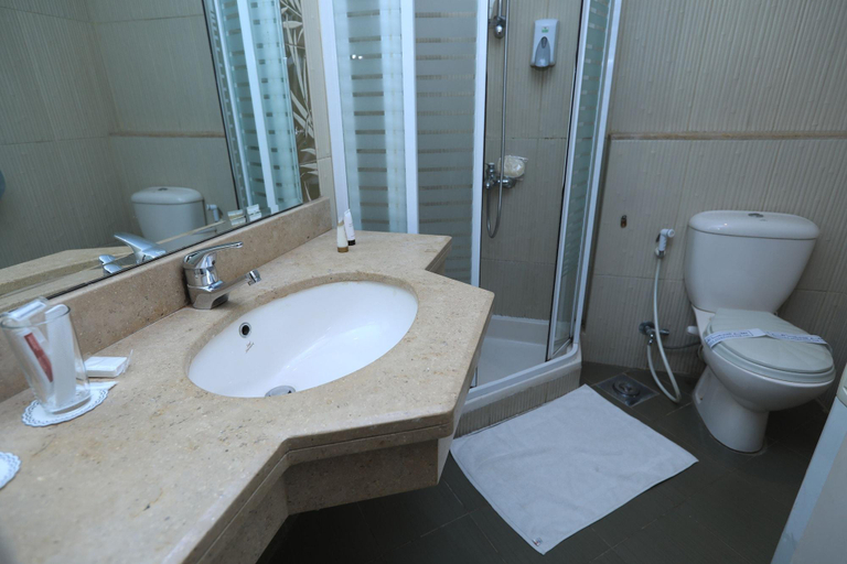 Bathroom 5, Monte Cairo Serviced Apartment, Al-Khalifa