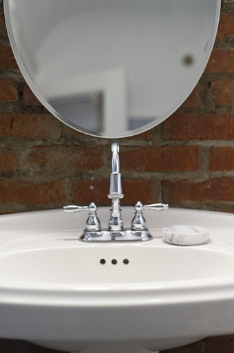 Bathroom 4, The Hartness House, Windsor